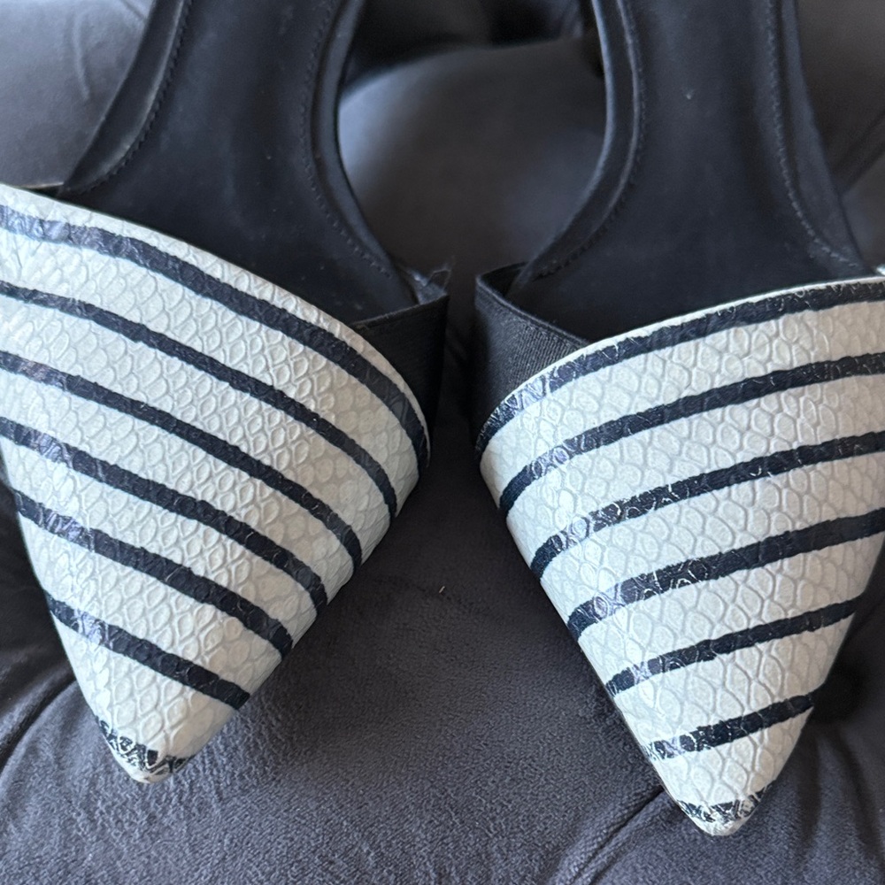 Tory Burch Vintage Striped Blue and White ankle strap Women's Shoes - Picture 5 of 7